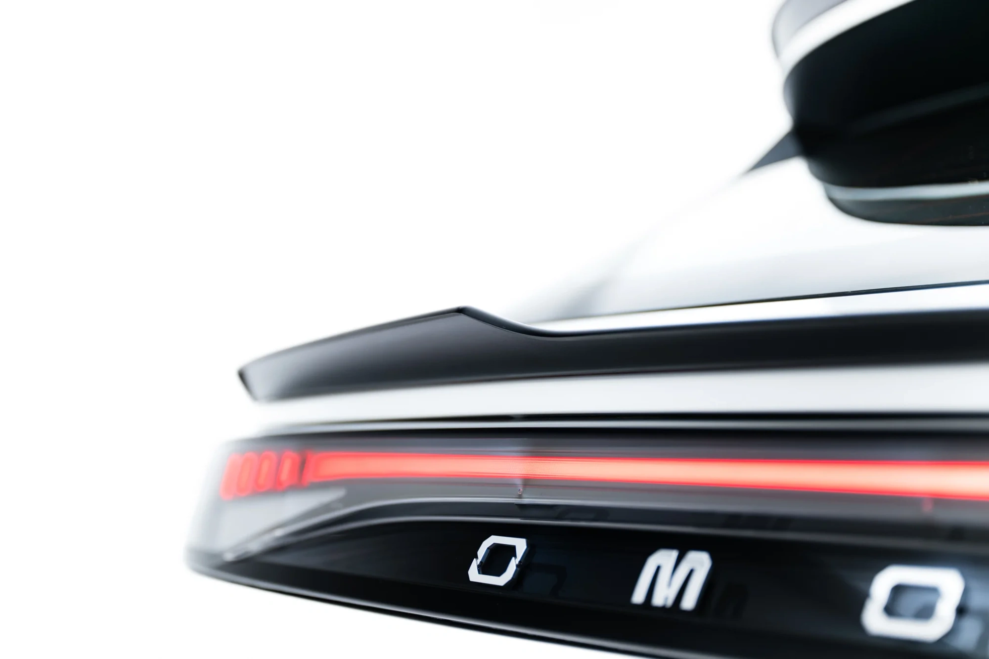 Bottom Spoiler Cap Omoda 9 Mk1 Maxton Gloss Black