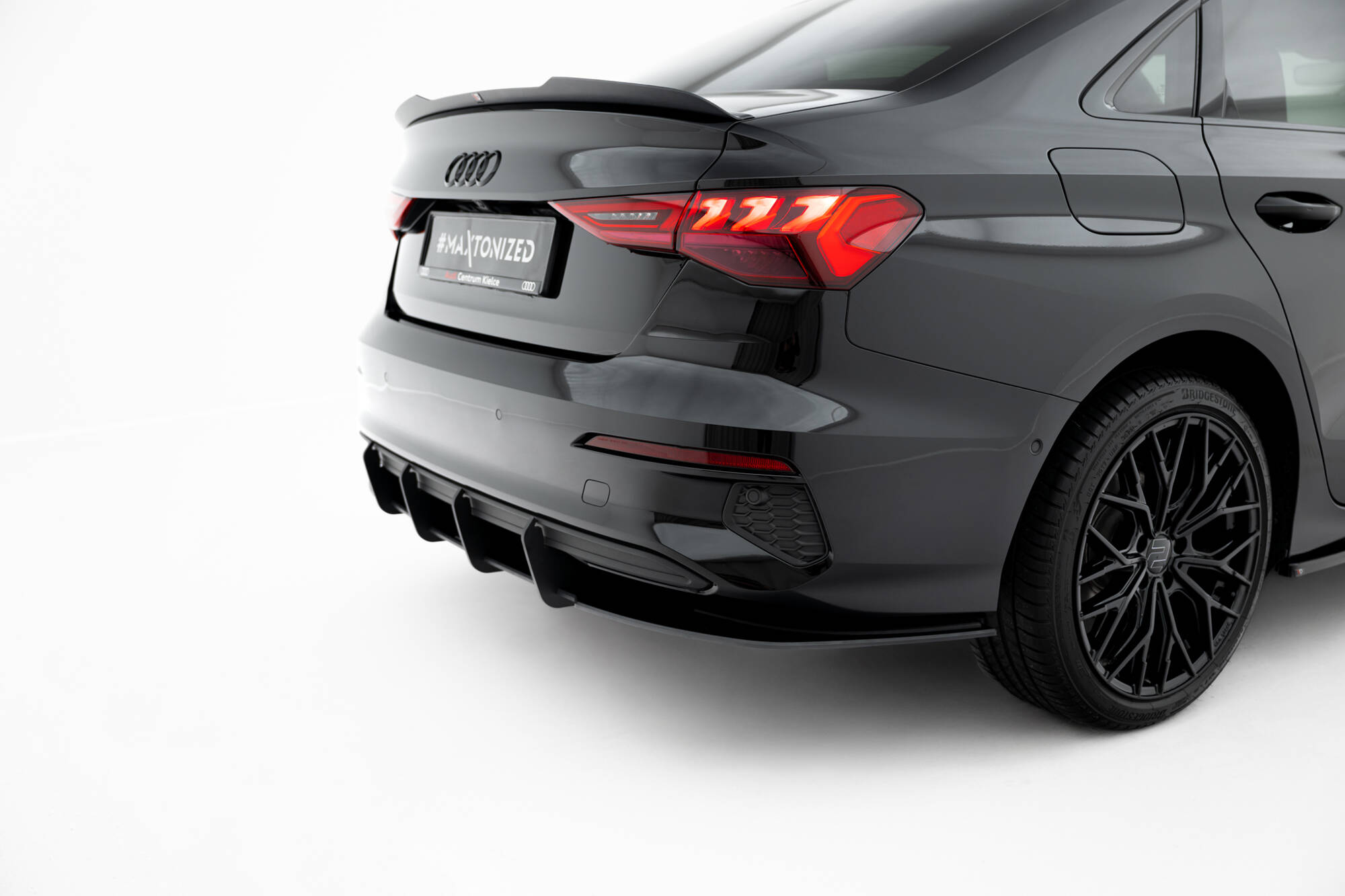 Street Pro Achter Diffuser passend voor Audi A3 Sedan 8Y Maxton Glanzend zwart