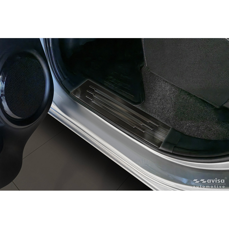 Avisa Black Inox door sill protectors  Toyota Hilux VIII Facelift 2020- - 'Lines' - 4-pieces