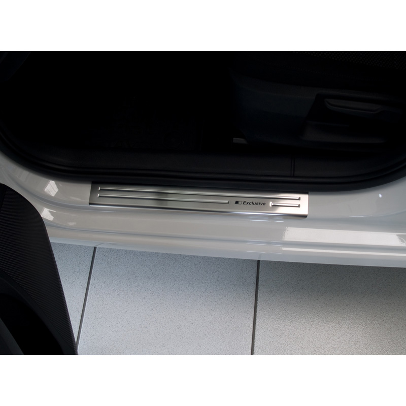 Inox door sill protectors  Skoda Octavia III Sedan/Kombi 2013-2017 & 2017-2020 - 'Exclusive' - 4-pieces