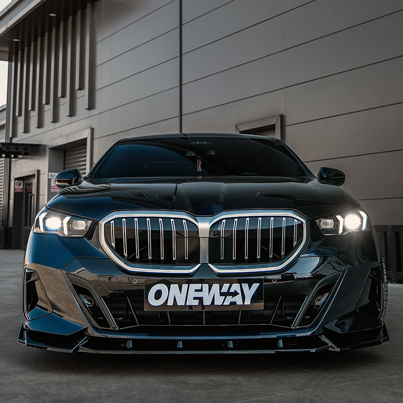 Oneway Complete body kit  BMW 5-Series G60 Sedan M-Pack 2023- incl. i5 - Gloss black