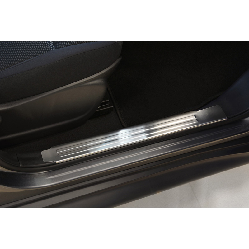 Inox door sill protectors  Nissan Juke 2010- - 'Lines' - 2-pieces