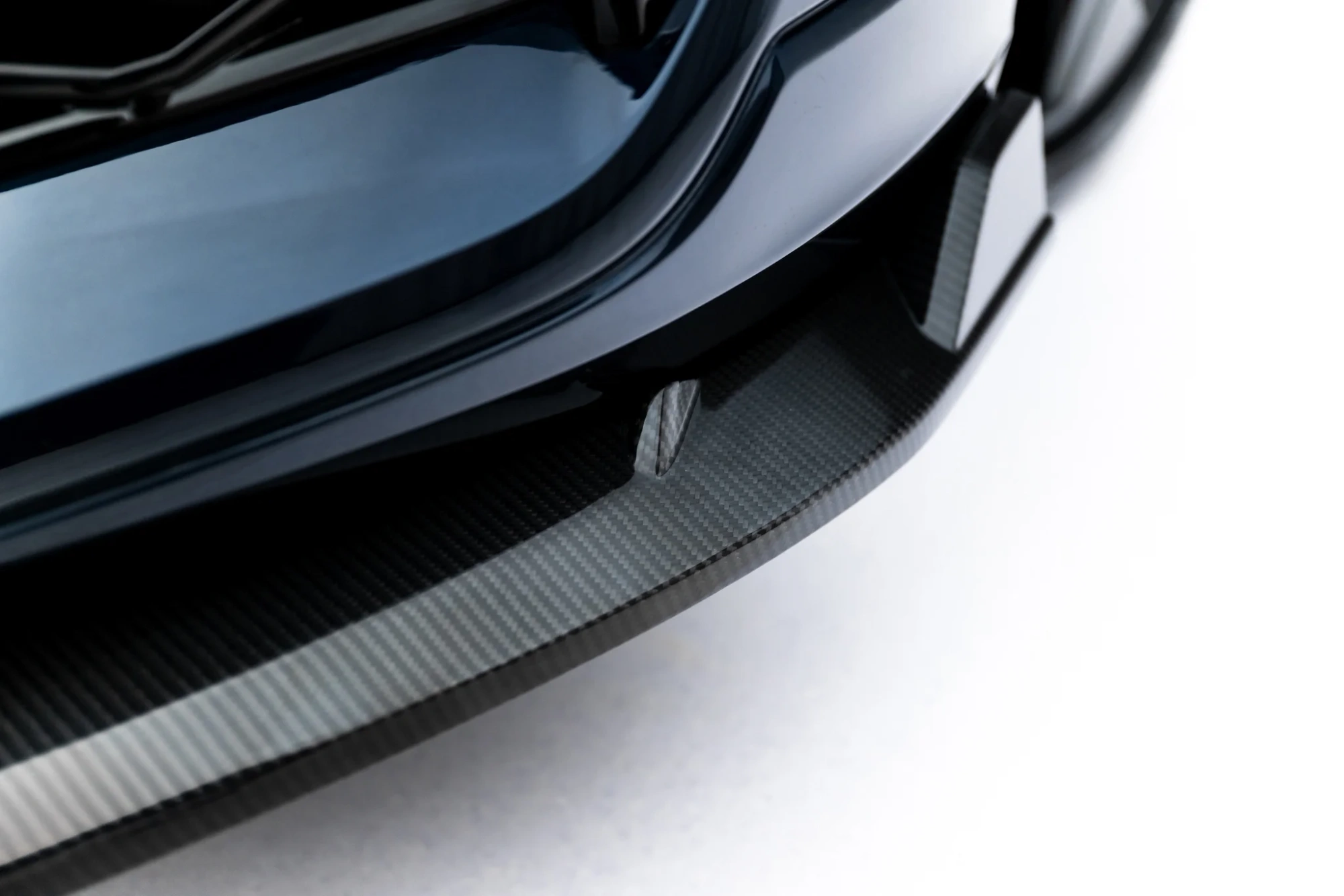 Prepreg Carbon Fiber Front Splitter Audi RSQ8 Mk1 Facelift Gloss Black
