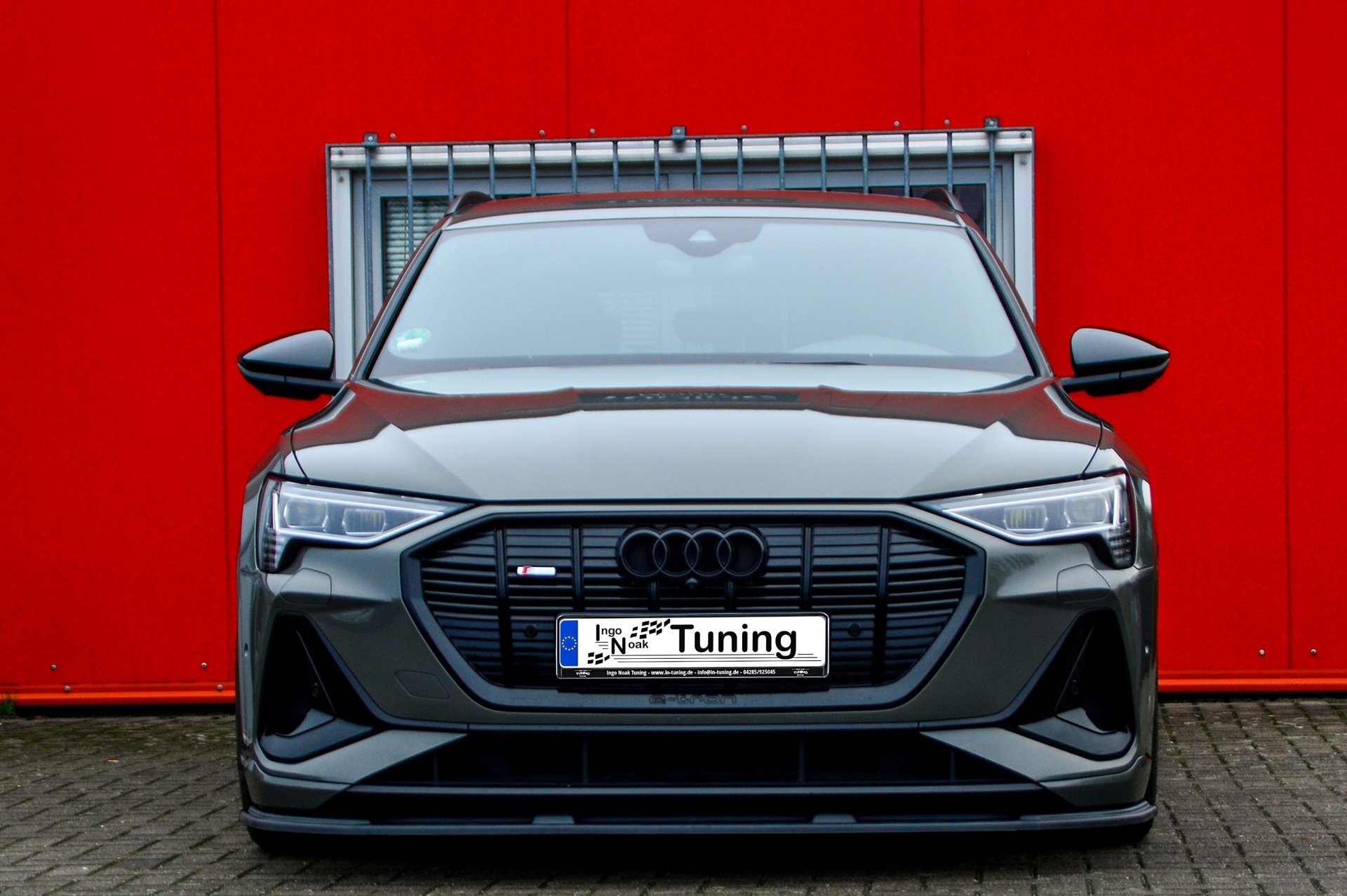 Voorspoiler passend voor Audi E-Tron S-Line IN Tuning Glans Zwart