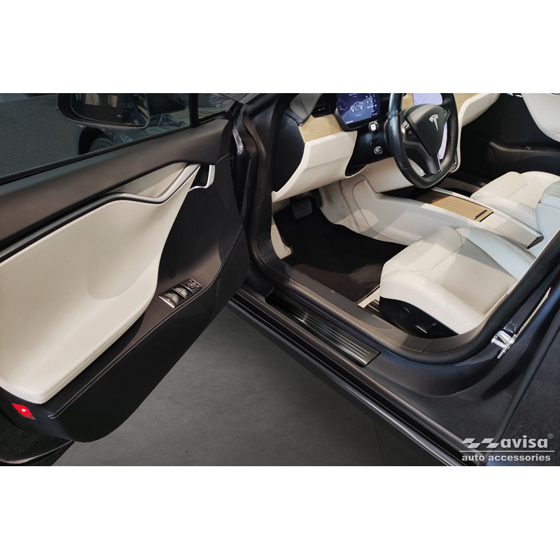 Black Inox door sill protectors  Tesla Model S 2012-2016 & Facelift 2016- 'Lines' - 4-pieces