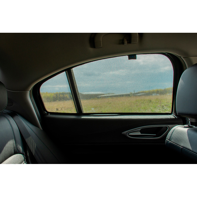 Set Car Shades  Alfa Romeo Giulia Sedan 2016- (4-pieces)