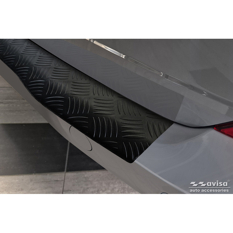 Matt Black Aluminum Rear bumper protector  Ford Transit Custom & Tourneo Custom (V710) 2023- / Volkswagen Transporter T7 2024- 'Riffled Plate'