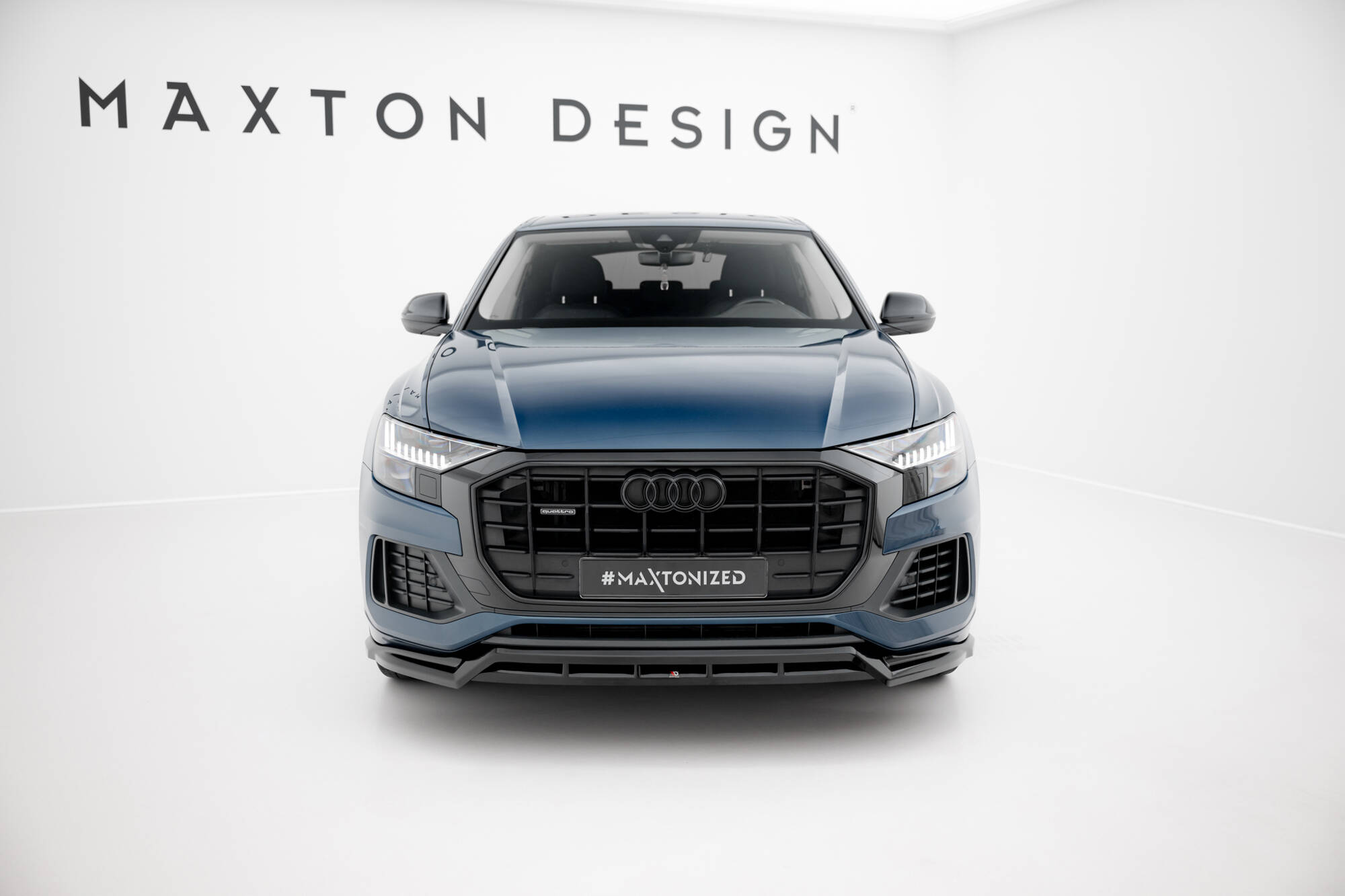 Voorspoiler passend voor Audi Q8 MK1 Maxton Glanzend zwart