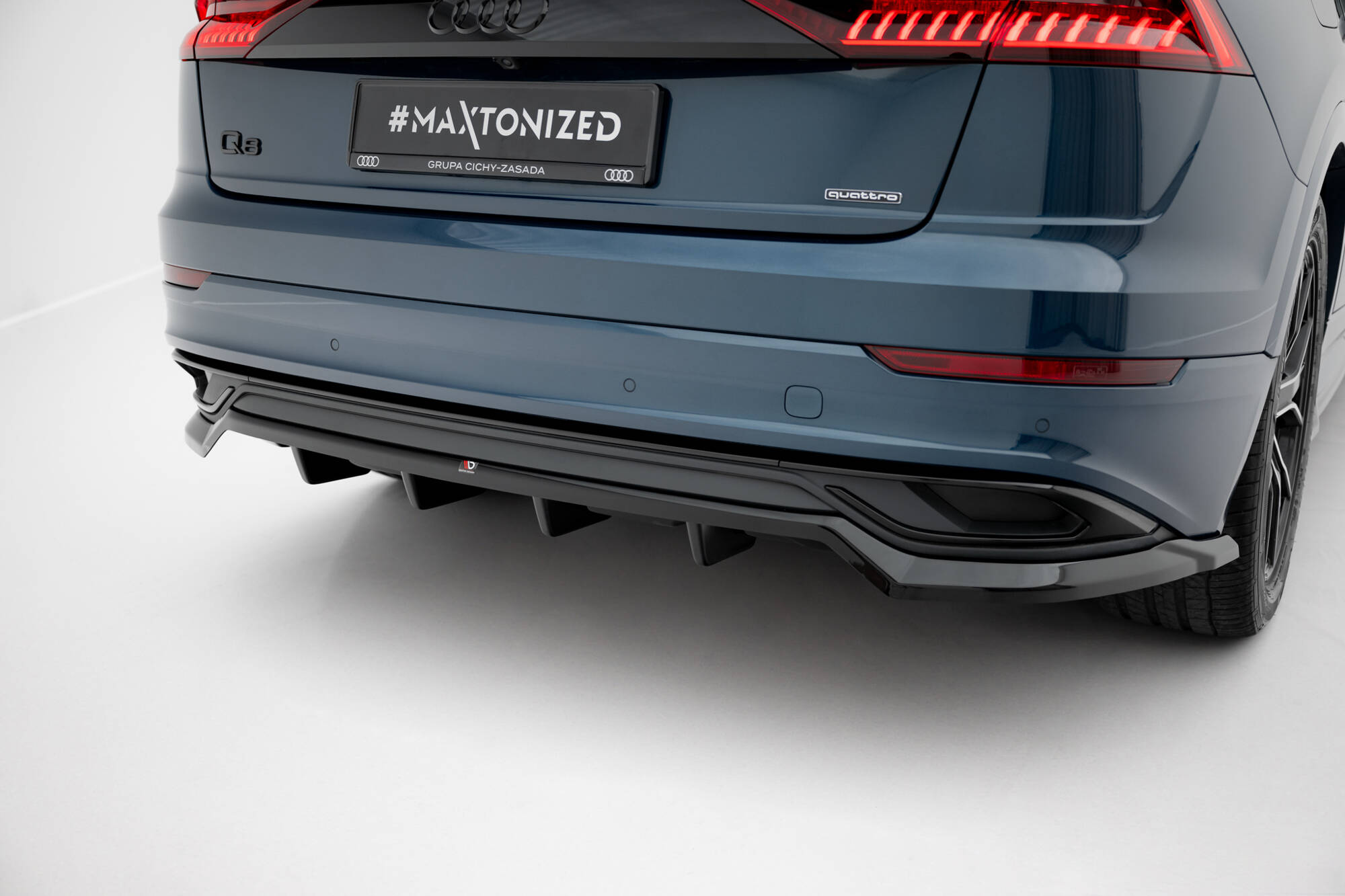 Bodykit Audi Q8 MK1 Maxton Glanzend zwart